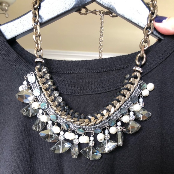 Zara statement bib necklace - Picture 4 of 8